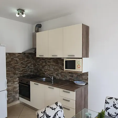 Delija * Klek