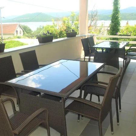 Delija * Klek